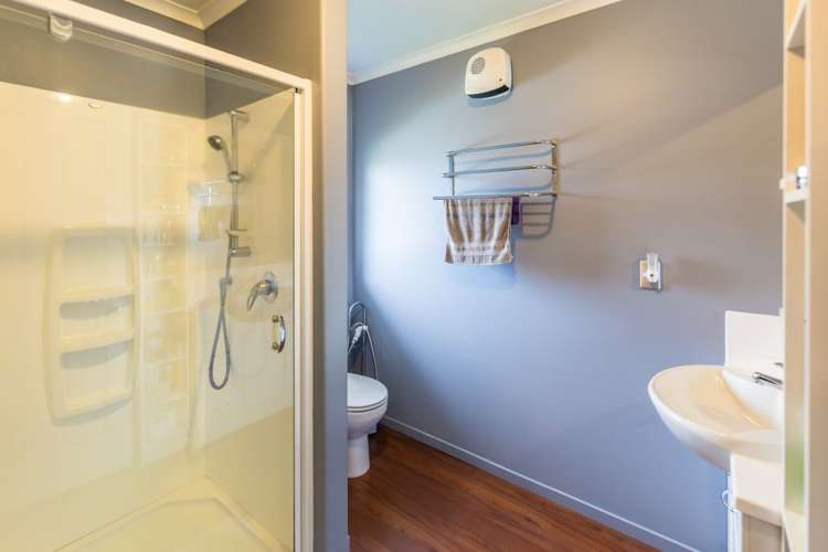 8 Birkdale Drive Shirley_11