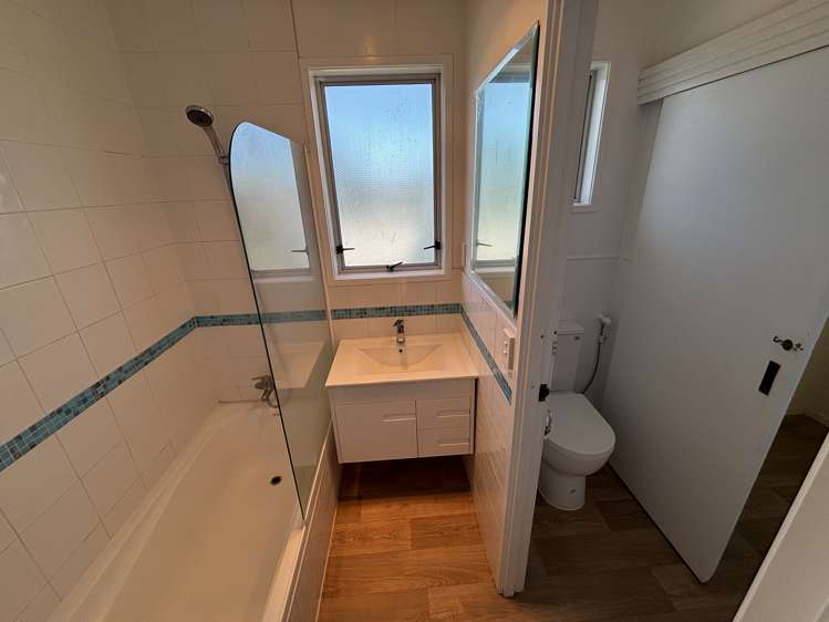4 Karo Place Glendene_14