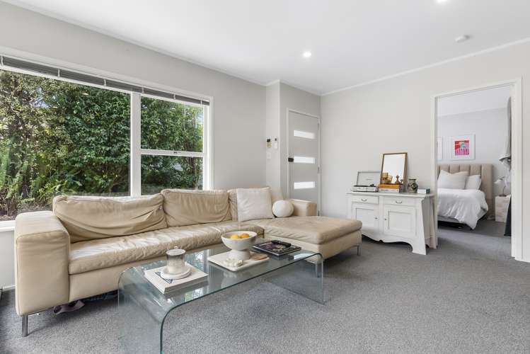 2/30 Diana Drive Glenfield_6