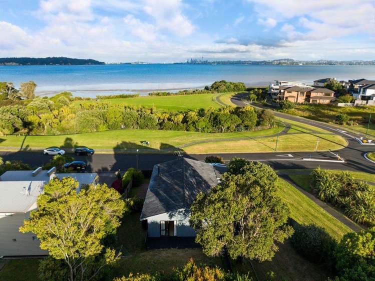 49 Spinnaker Drive Te Atatu Peninsula_21