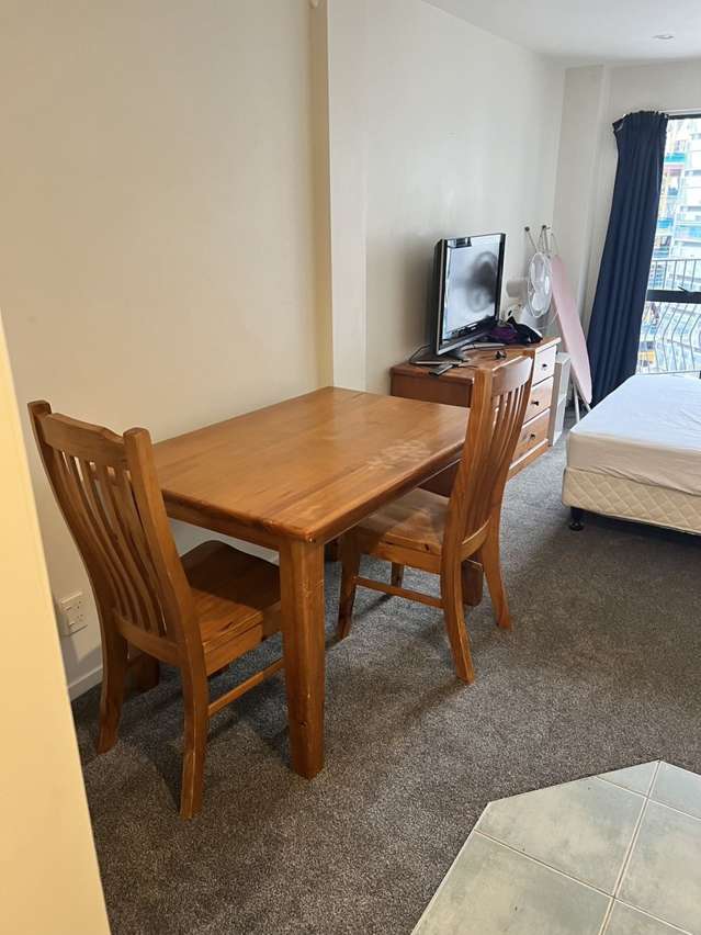 5H/23 Emily Place 10015_3
