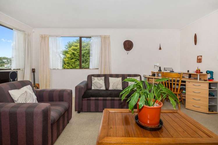 139 Solar Road Glen Eden_11