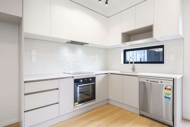 2/6 McRae Road Mount Wellington_2