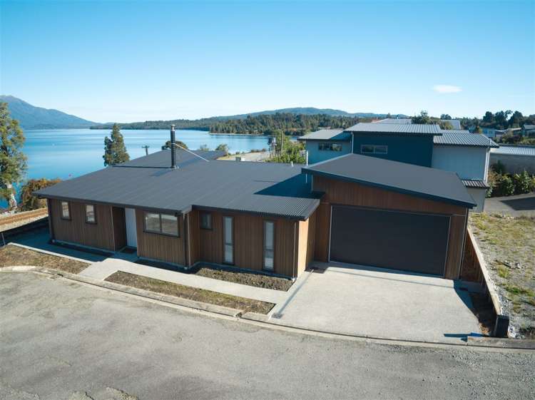 7 Koe Street Moana / Lake Brunner_2