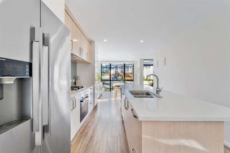 16 Seafarer Crescent Stanmore Bay_6