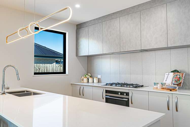 17 Eastman Drive_5