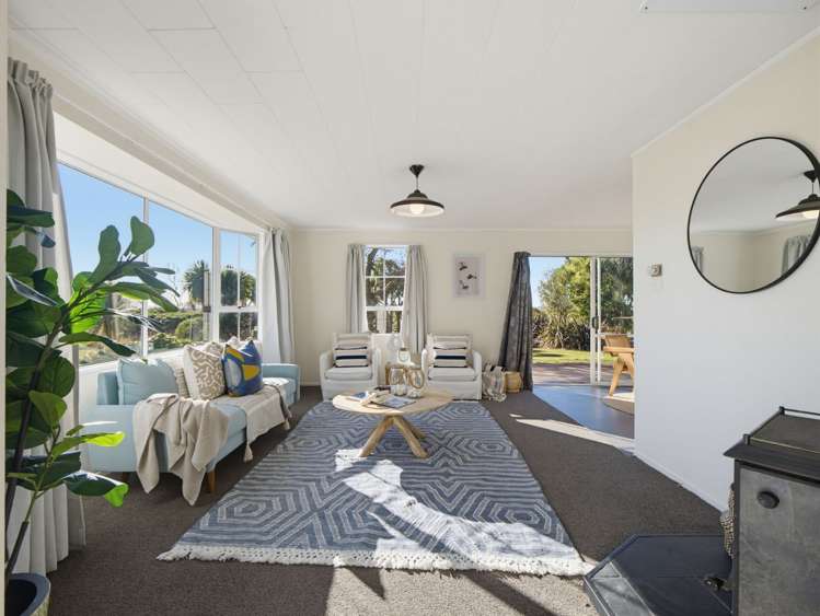 22 Swindells road Waikuku Beach_1