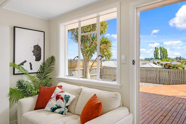 8 Minorca Lane Burwood_9