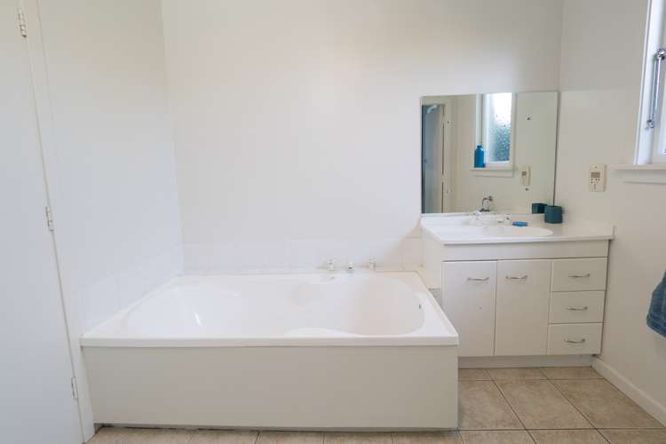 400 Racecourse Road Allenton_13