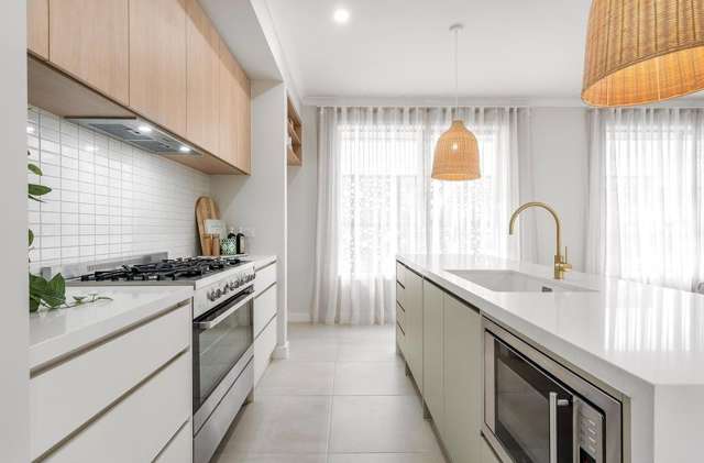 102 Carnavernon Drive Lincoln_1