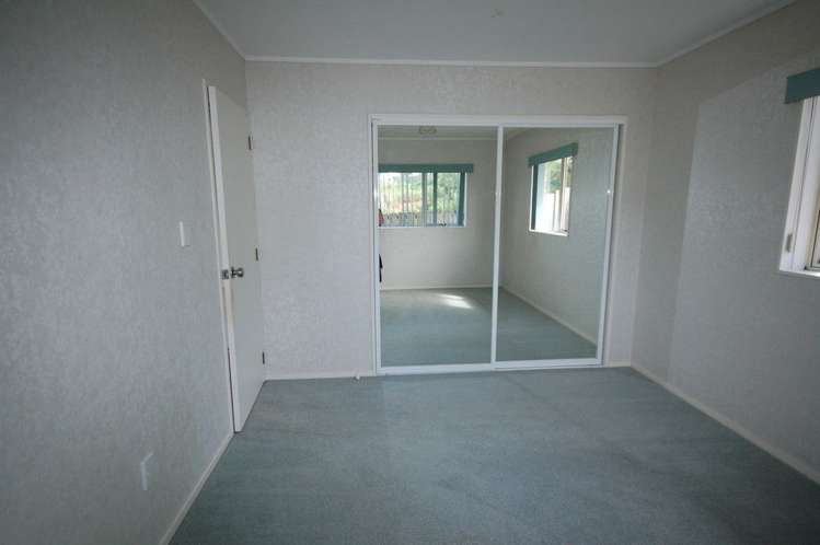 63a Clayburn Road Glen Eden_6