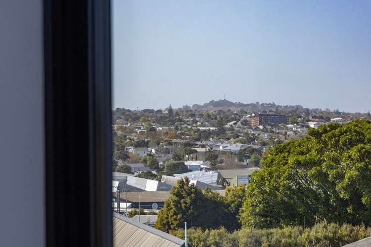 406/2 Finch Street Morningside_7