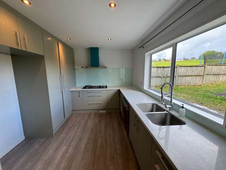 140l Hepburn Road Glendene_10