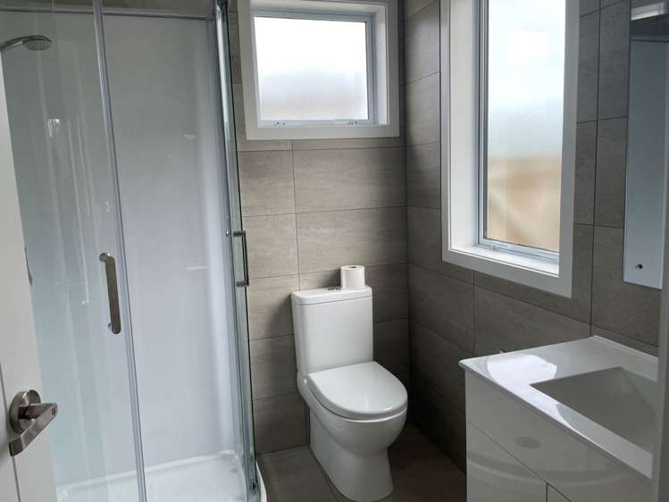 6 Ararata Lane Mangere Bridge_10