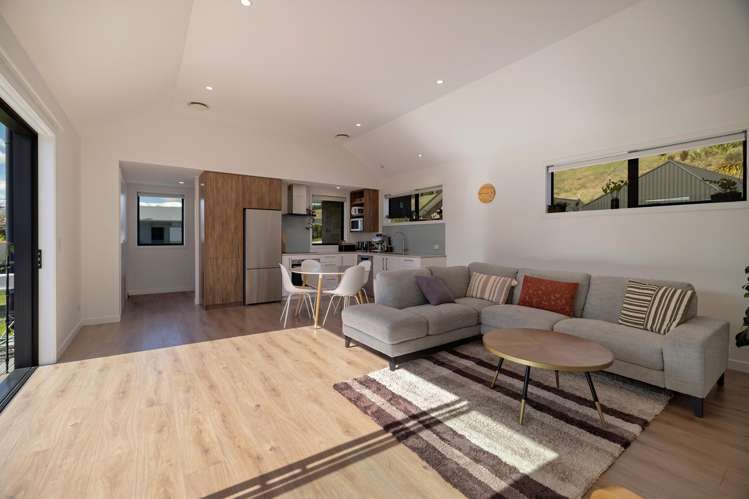 4 and 4A Marsden Place Lower Shotover_21
