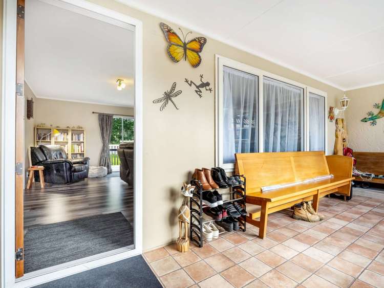 318 Inland Road_3