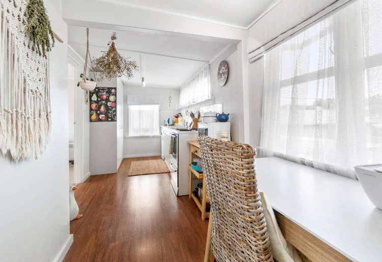 25 Penton Road Stanmore Bay_16