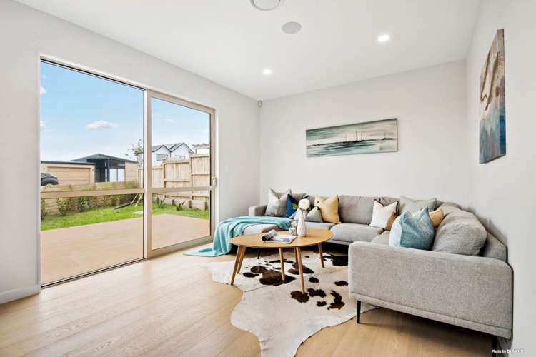 11 Treloar Crescent Hobsonville_10