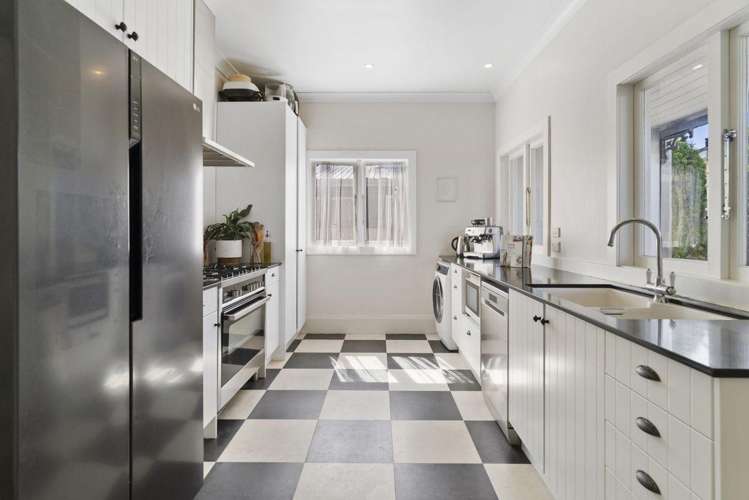 4A Gloucester Road 11229_3