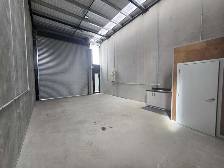 Unit 16/23 Masefield Street Trentham_4