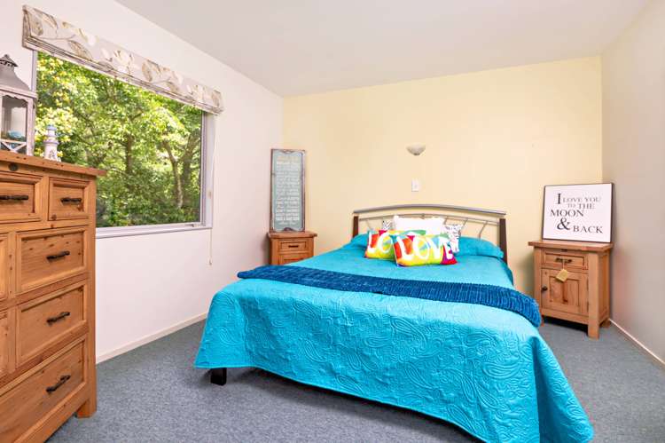 1 Ohakana Is Whakatane Surrounds_15