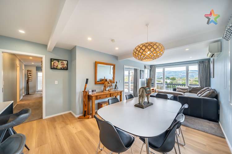 27 Wyndrum Avenue Waterloo_11