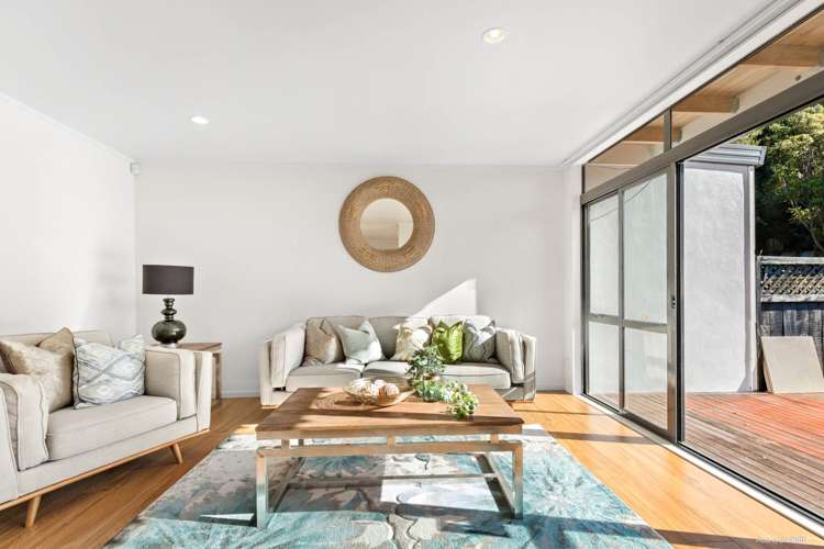 16/61a Birkdale Road Birkdale_5