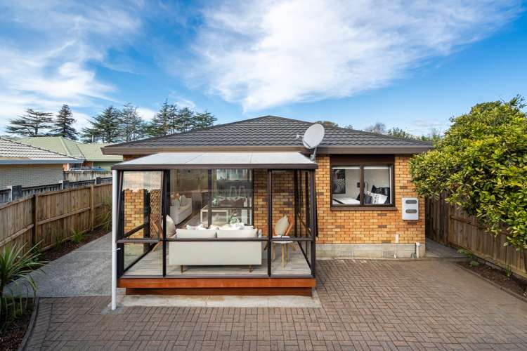 2/133 Pah Road Royal Oak_12