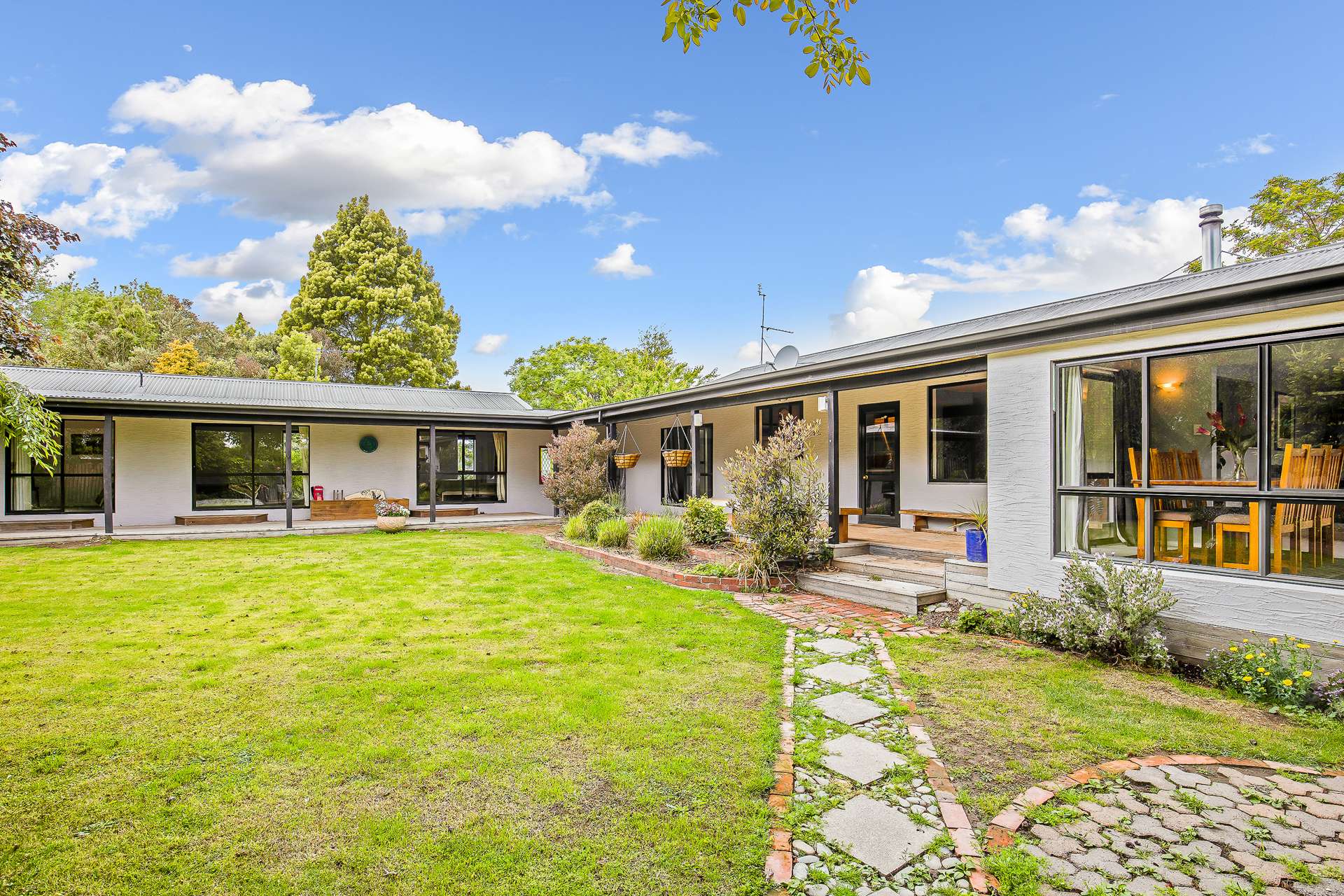 77 Kings Avenue Waikuku Beach_0