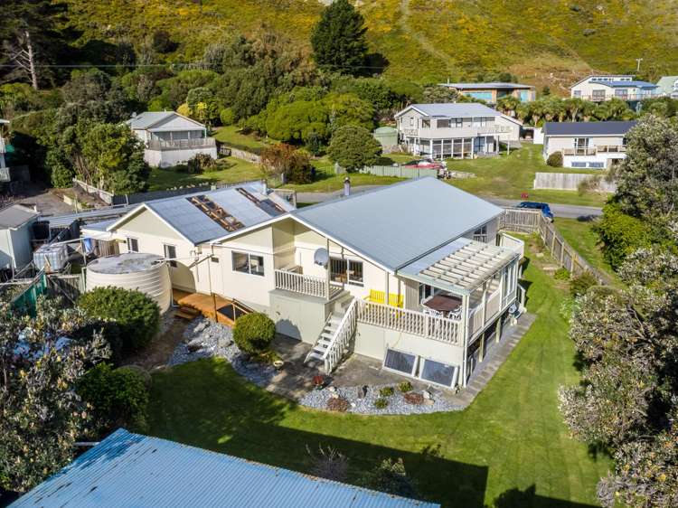17 Te Miha Crescent Cape Palliser_16