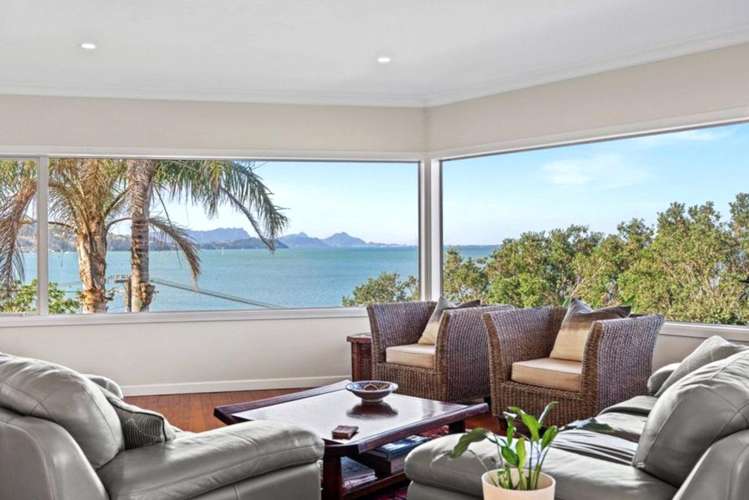 108 Beach Road Onerahi_12
