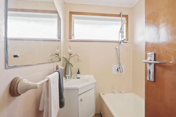 99 Beach Road Te Atatu Peninsula_16