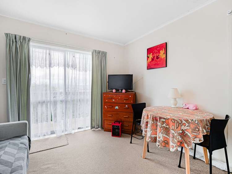 45 Mountain road Western Heights_17