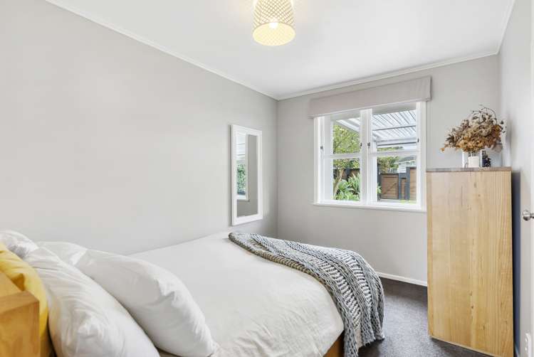 25 Crocombe Crescent Beach Haven_10