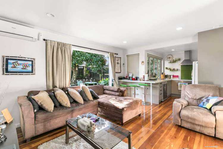 48 Commissariat Road Mount Wellington_2