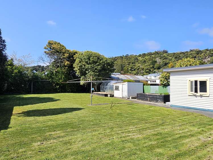 15 Byron Street Greymouth_13