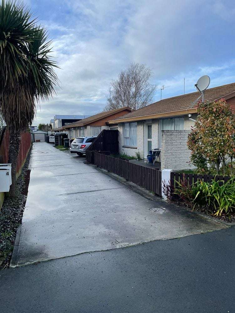 2/126 Bishop Street St Albans_1