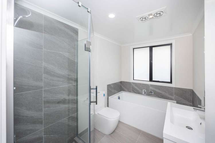 2/57 Waireka Road Rototuna_27