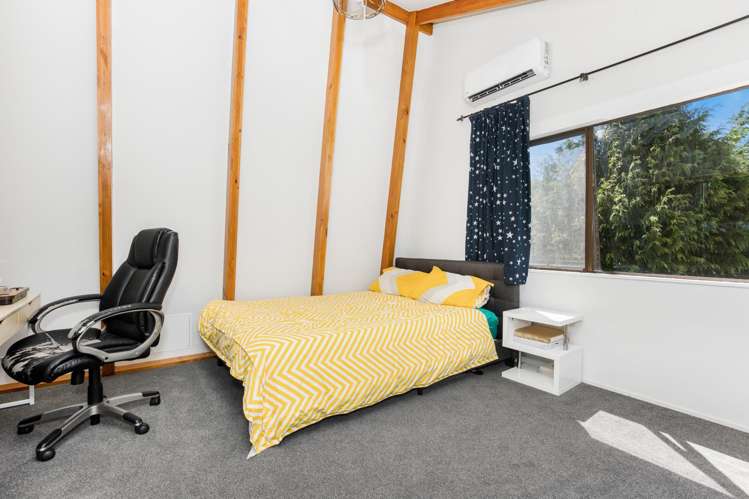 10 Prestwick Place Wattle Downs_12