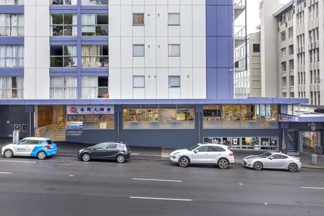 Elevated CBD dining: fully fitted restaurant