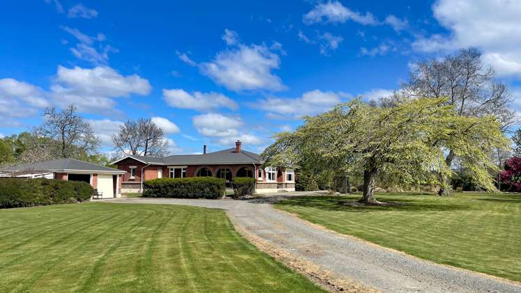 650 Koi Flat Road Gore Surrounds_15