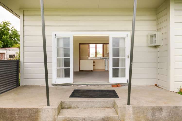 24 Main Street Marton_33