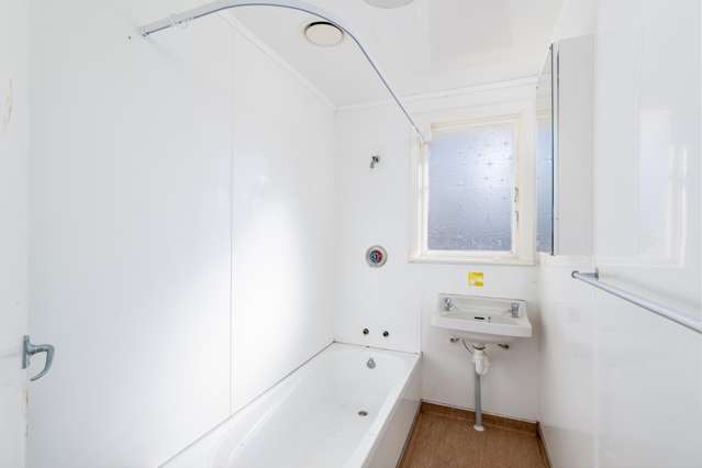 3 Ngaturi Grove Wainuiomata_4