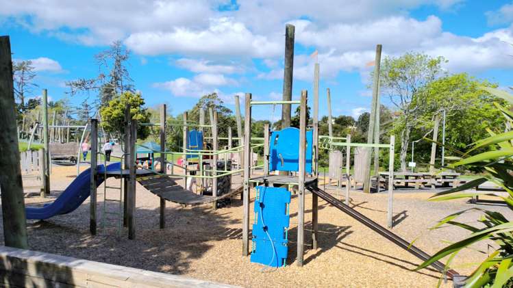 10A Deverell Place Browns Bay_32