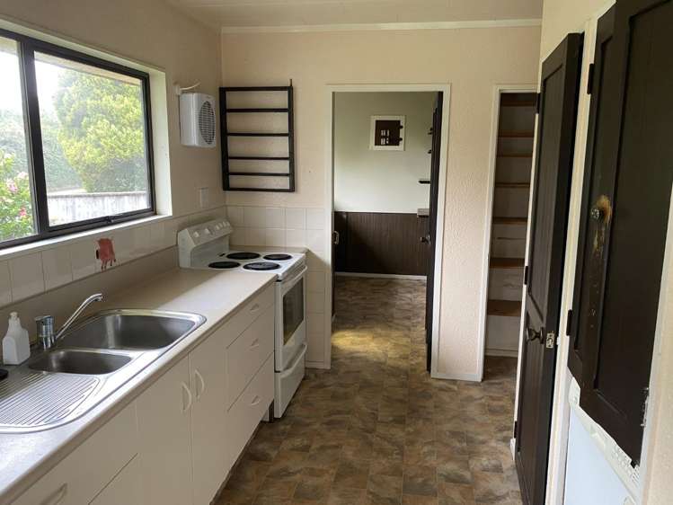 2 Lynwood Place 11218_3