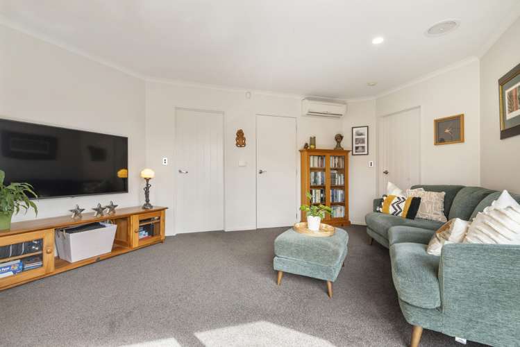 232 Hill Road The Gardens_13