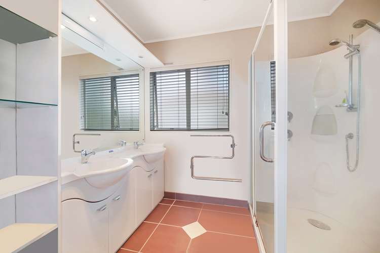 100 Westerham Drive Dannemora_13