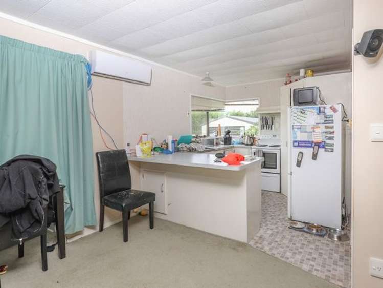 79A & 79B Gordon Avenue Te Aroha_14