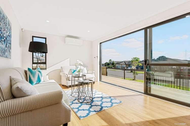 32 Cooladawson Drive Flat Bush_10