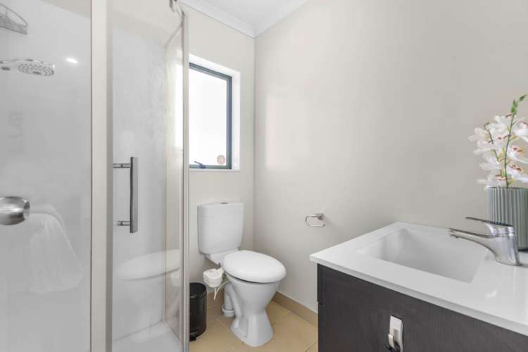 1 Yarrow Lane Papakura_10